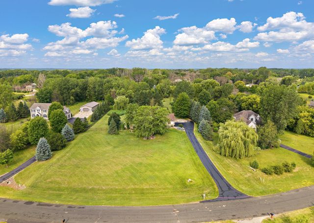 23140 Grandview Way, Lakeville, MN 55044