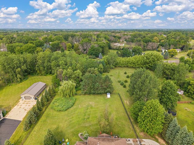 23140 Grandview Way, Lakeville, MN 55044