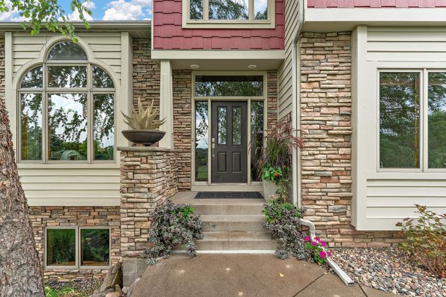 23140 Grandview Way, Lakeville, MN 55044