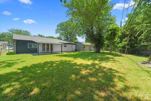 1222 Saturn Drive, Cedar Hill, TX 75104