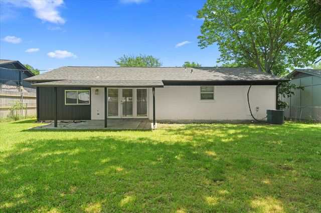 1222 Saturn Drive, Cedar Hill, TX 75104