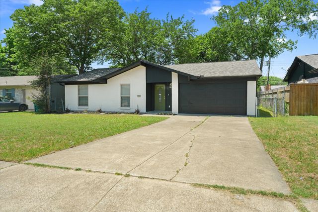 1222 Saturn Drive, Cedar Hill, TX 75104