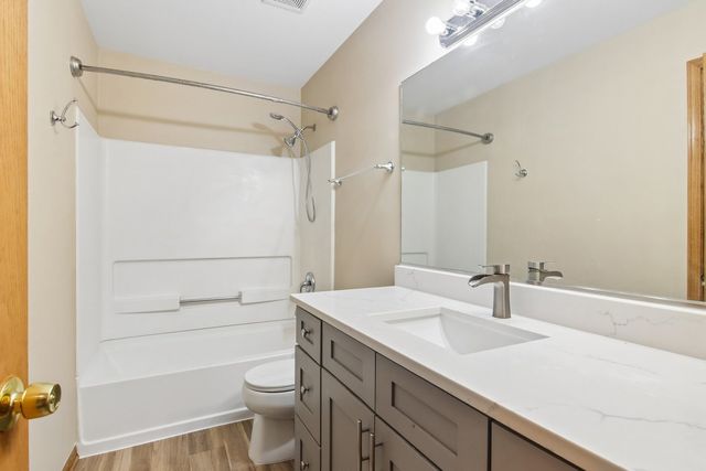 3193 Ketch Court, Aurora, IL 60503