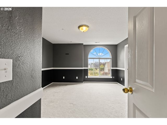 1840 Nw 29TH Cir, Camas, WA 98607
