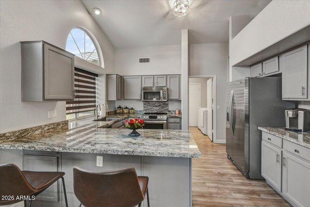 8309 W ESCUDA Drive, Peoria, AZ 85382