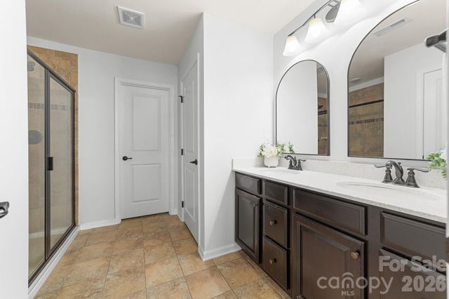 3338 Cord Oak Court, Gastonia, NC 28056