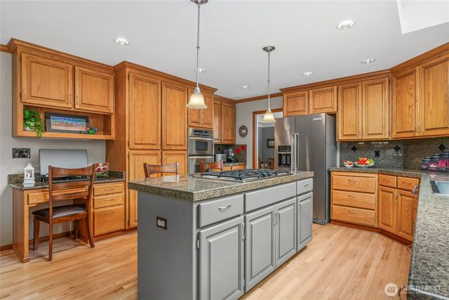 22519 SE 46th Place, Sammamish, WA 98075