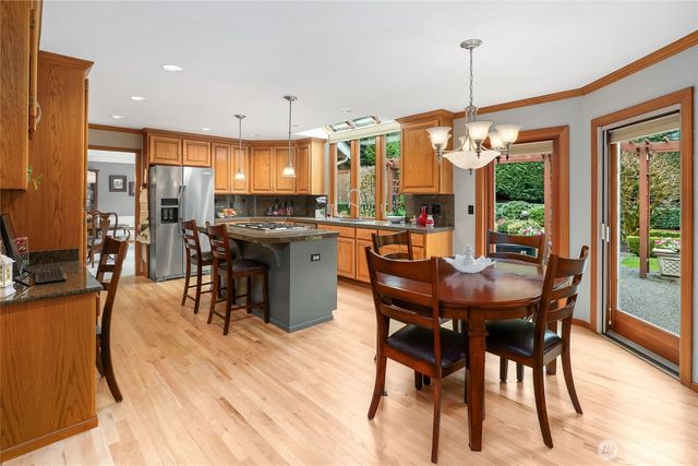 22519 SE 46th Place, Sammamish, WA 98075