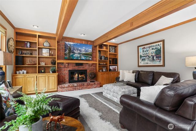 22519 SE 46th Place, Sammamish, WA 98075