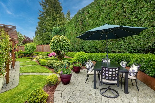 22519 SE 46th Place, Sammamish, WA 98075