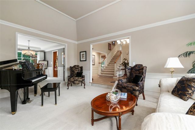 22519 SE 46th Place, Sammamish, WA 98075