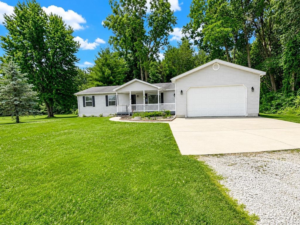 3587 Keewahdin Road, Fort Gratiot Twp, MI 74032
