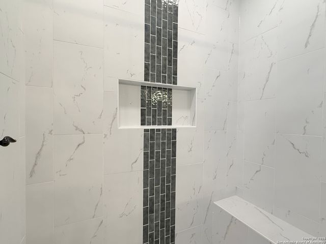 1313 Fm 3175, Lytle, TX 78052