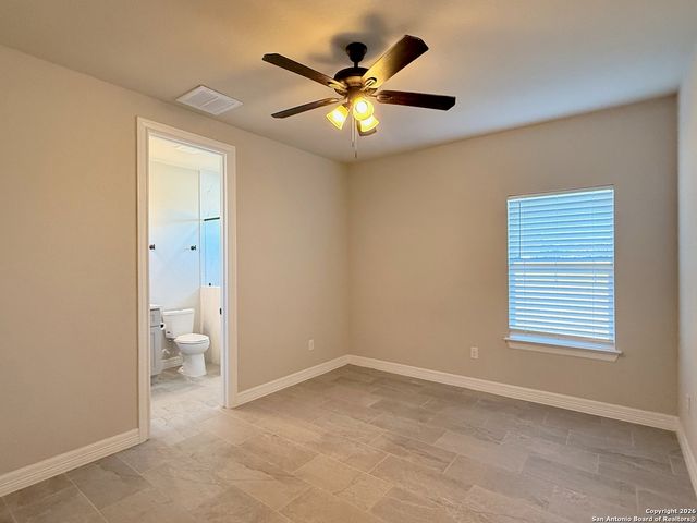 1313 Fm 3175, Lytle, TX 78052