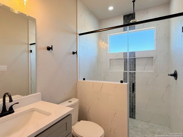 1313 Fm 3175, Lytle, TX 78052