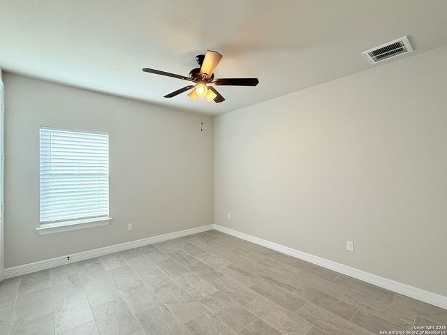 1313 Fm 3175, Lytle, TX 78052