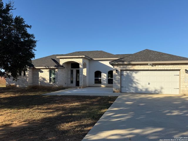 1313 Fm 3175, Lytle, TX 78052