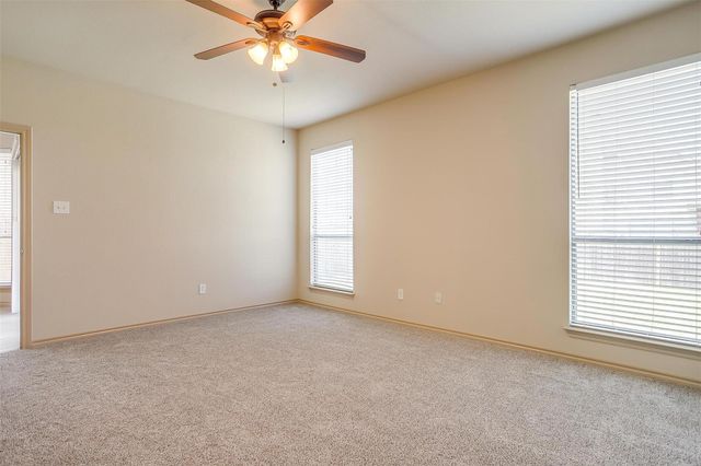 1136 Roping Reins Way, Fort Worth, TX 76052