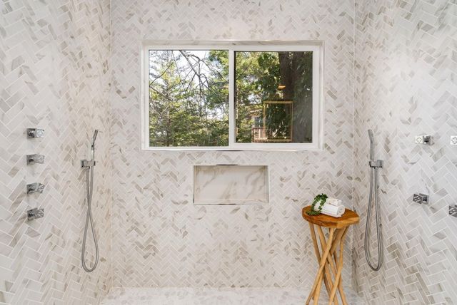 2084 Mallard Dr, Walnut Creek, CA 94597