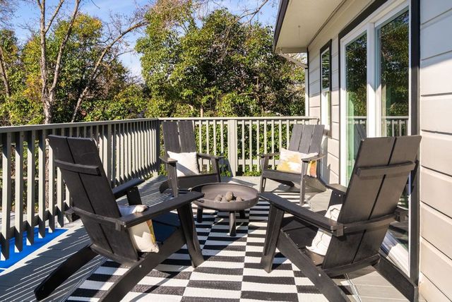 2084 Mallard Dr, Walnut Creek, CA 94597