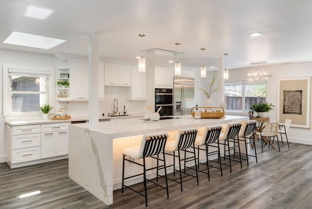 2084 Mallard Dr, Walnut Creek, CA 94597