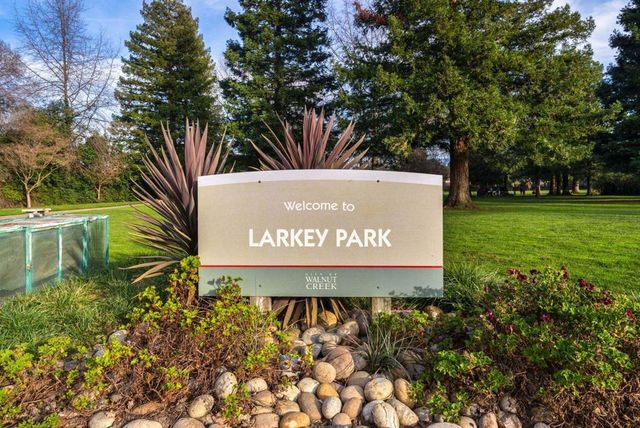 2084 Mallard Dr, Walnut Creek, CA 94597