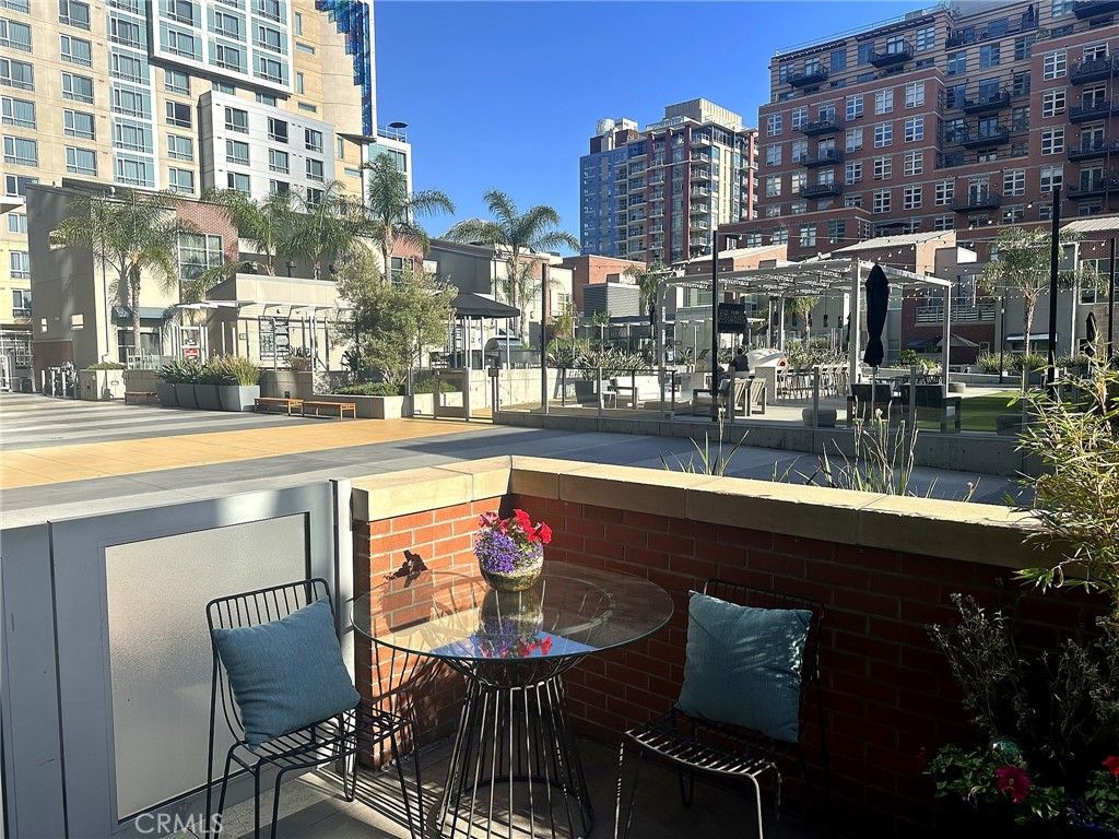 Image 10 of property listing at 800 The Mark 102, San Diego, CA 92101