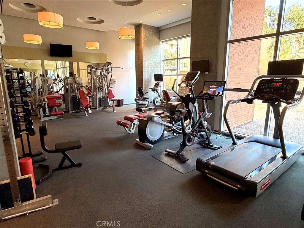 Image 13 of property listing at 800 The Mark 102, San Diego, CA 92101