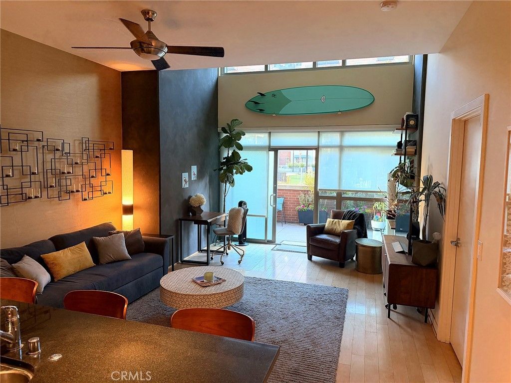 Image 7 of property listing at 800 The Mark 102, San Diego, CA 92101