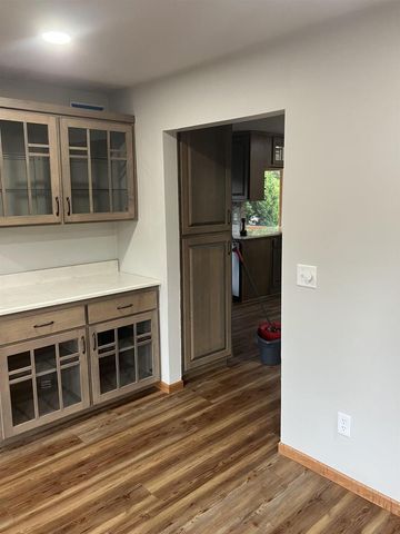 E9278 COUNTY ROAD X, New London, WI 54961