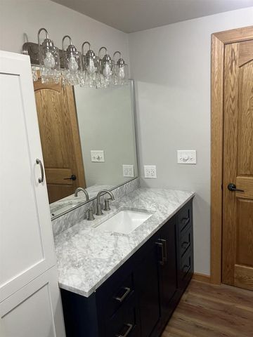 E9278 COUNTY ROAD X, New London, WI 54961