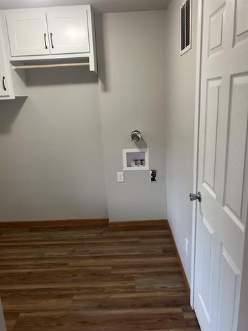 E9278 COUNTY ROAD X, New London, WI 54961