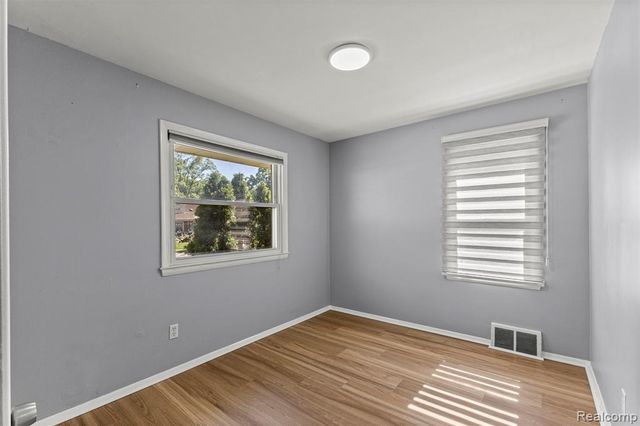 22312 Madison Street, Dearborn, MI 48124