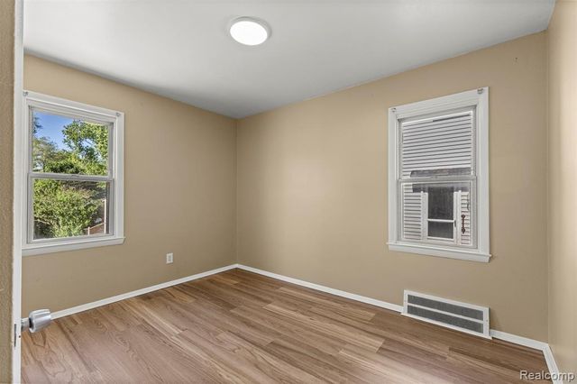 22312 Madison Street, Dearborn, MI 48124