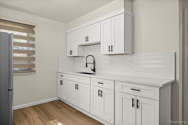 22312 Madison Street, Dearborn, MI 48124