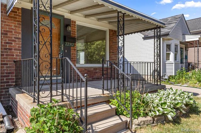 22312 Madison Street, Dearborn, MI 48124