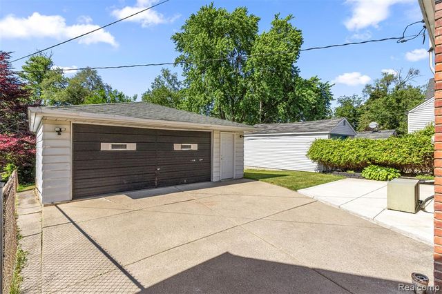 22312 Madison Street, Dearborn, MI 48124