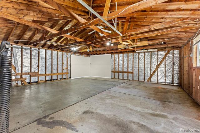 22312 Madison Street, Dearborn, MI 48124