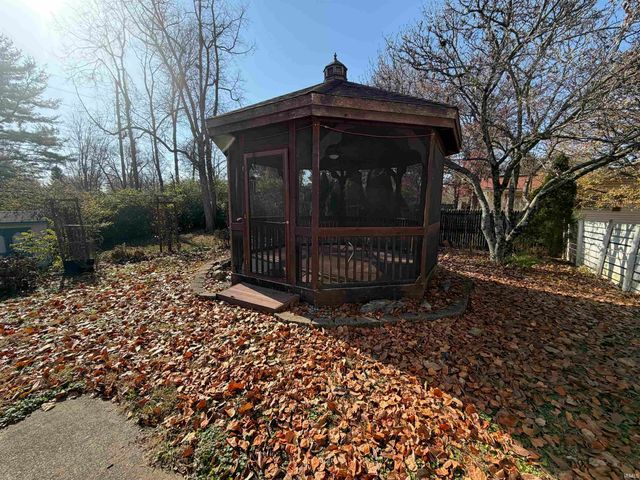 3522 E Grandview Drive, Bloomington, IN 47408