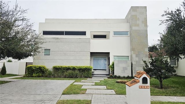 2213 S 48th Street, Mcallen, TX 78503