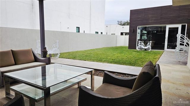 2213 S 48th Street, Mcallen, TX 78503