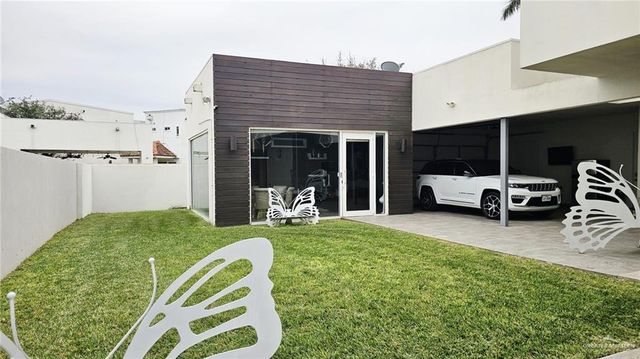 2213 S 48th Street, Mcallen, TX 78503