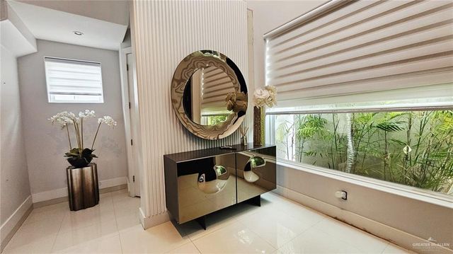 2213 S 48th Street, Mcallen, TX 78503