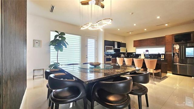 2213 S 48th Street, Mcallen, TX 78503