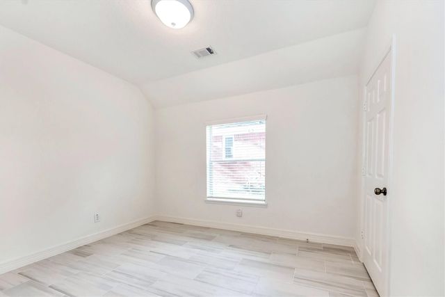 130 W Stockbridge Landing Circle, The Woodlands, TX 77382