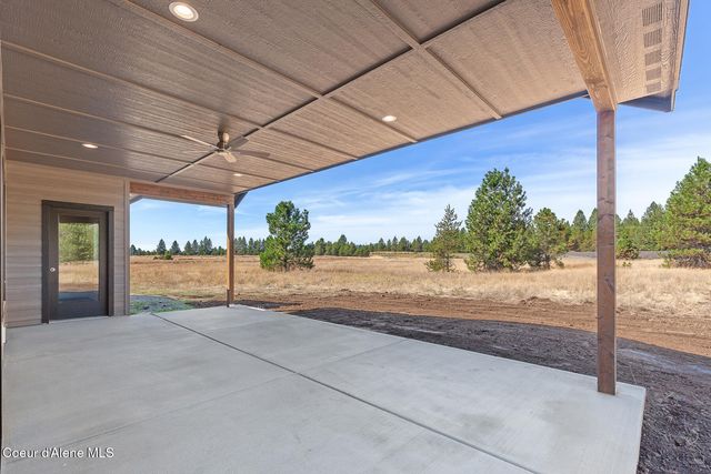 26979 Asulkan Street, Athol, ID 83801