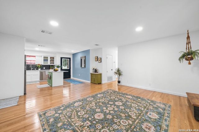 3067 LAKEVIEW DR, Canyon Lake, TX 78133