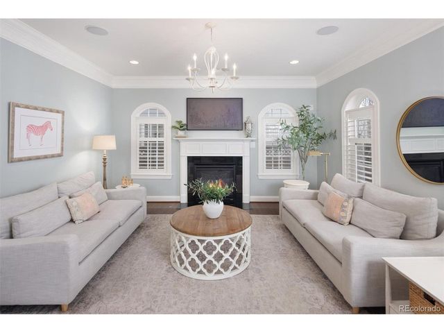 9221 E 33rd Ave, Denver, CO 80238