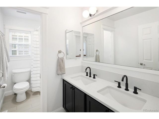 9221 E 33rd Ave, Denver, CO 80238