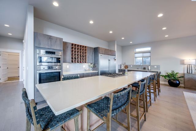 270 SW Golden Hills Drive, Pullman, WA 99163